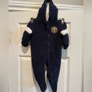 Denver Nug Newborn & Infant Game Nap Teddy Fleece Bunting Sleeper size 6-9months
